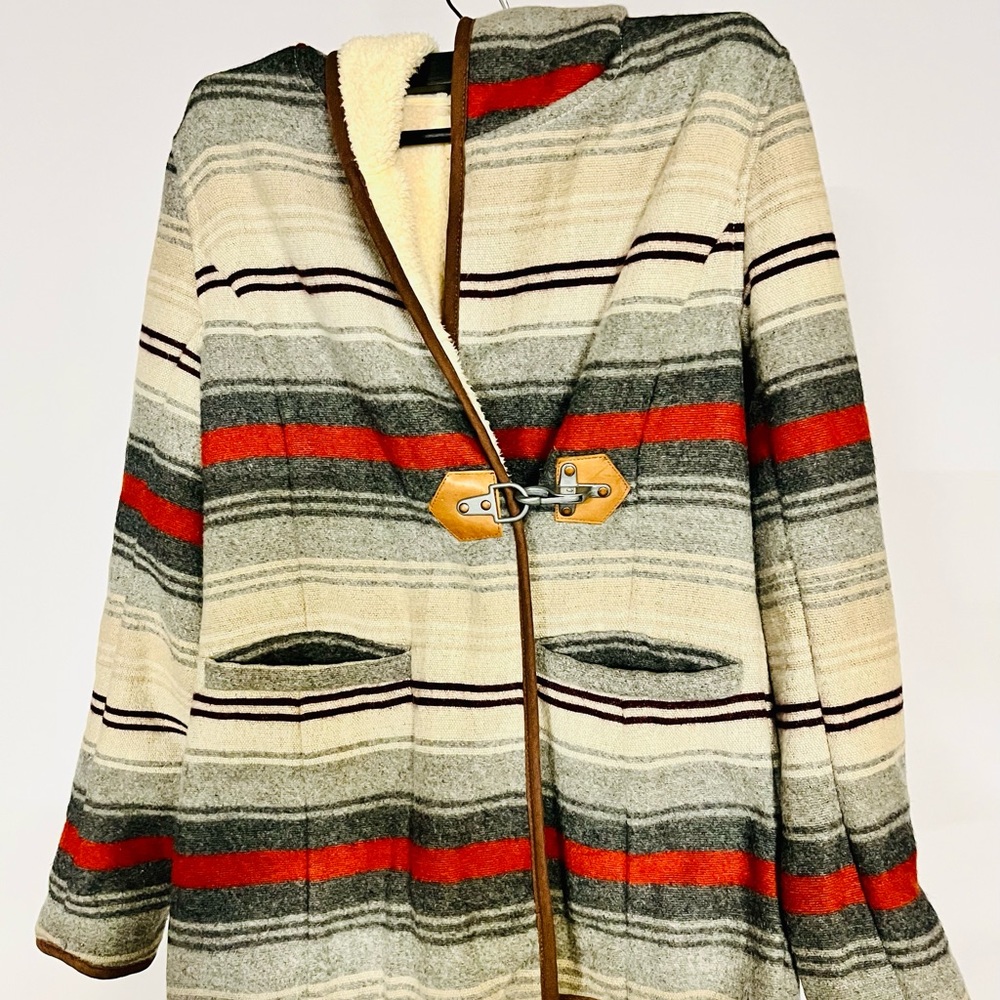 Quicksilver XS Sherpa lined jacket